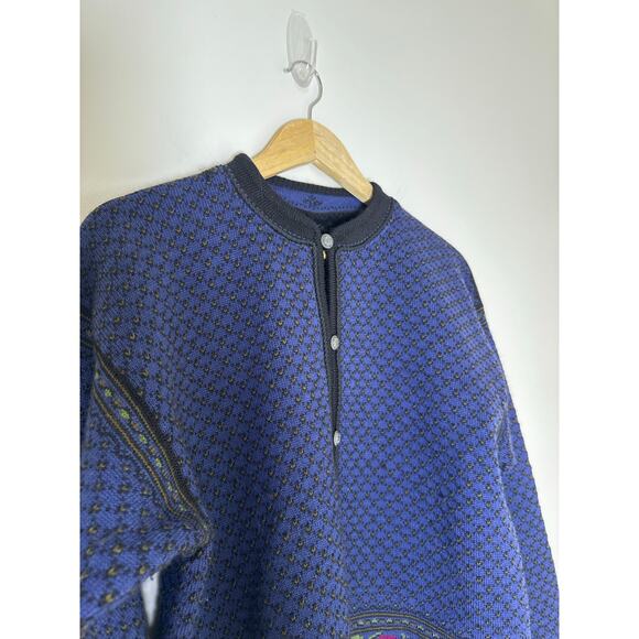 Dale of Norway Casual Dale Rose Floral Knit Cardigan Sweater - Medium - Picture 4 of 9